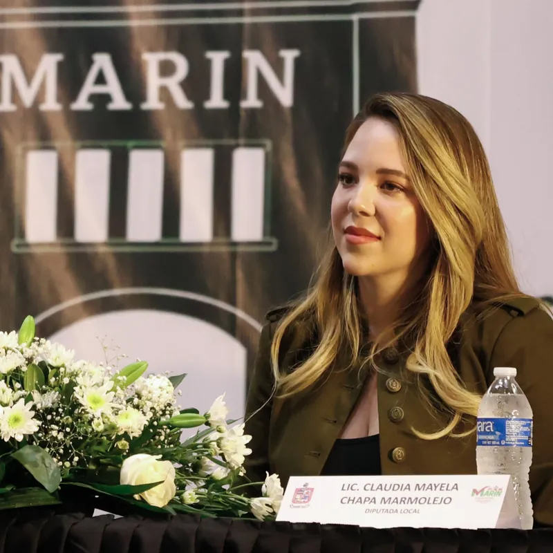 Claudia Chapa en el informe de gobierno de Marín